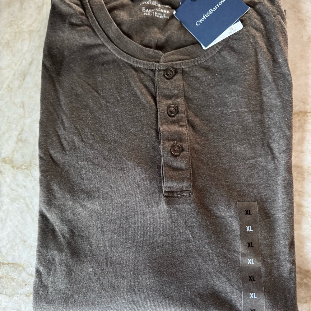 Croft & Barrow Men's Dark Brown Henley Tee